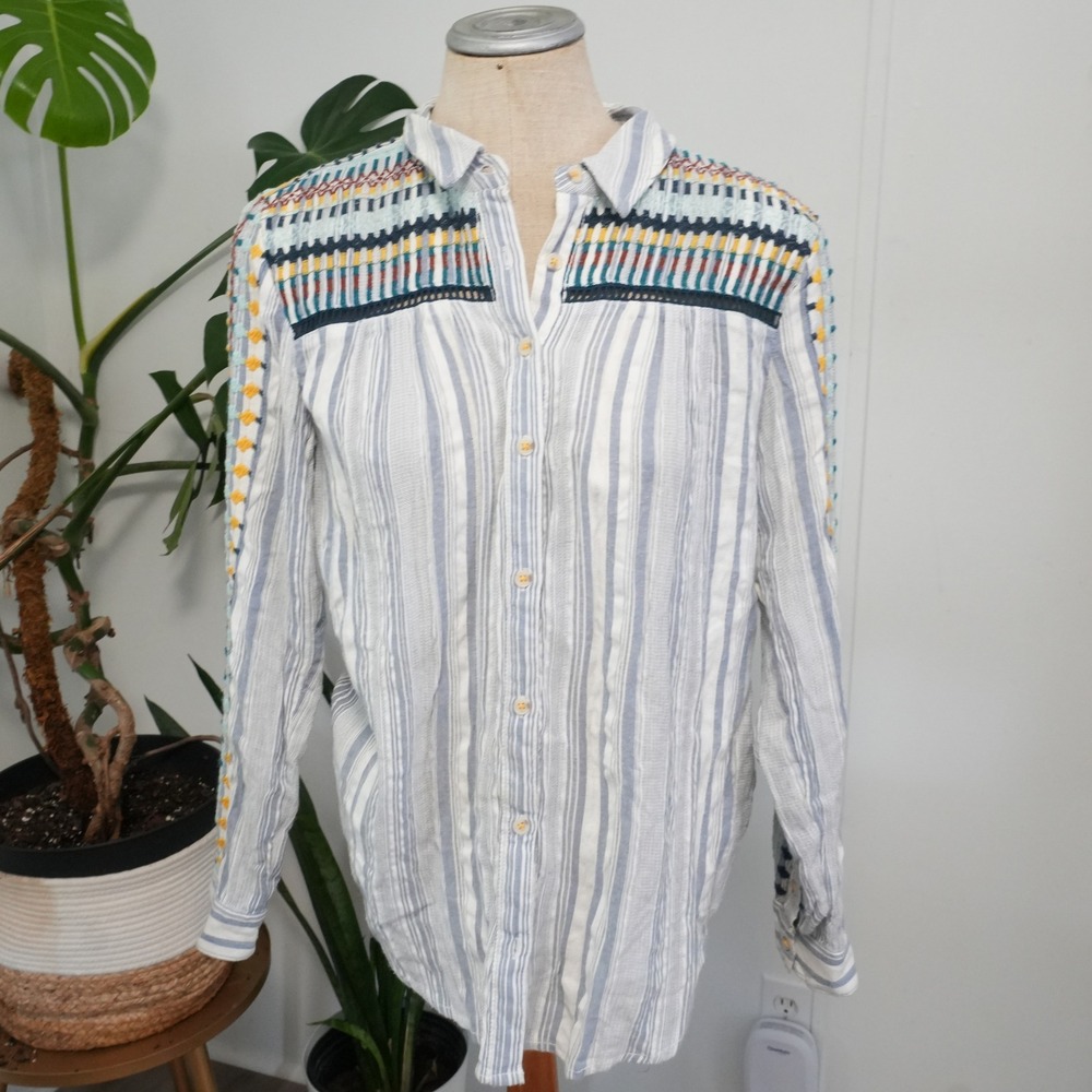 Pilcro Anthropologie Button Down Shirt Womens M Blue Striped Embroidered‎ Boho